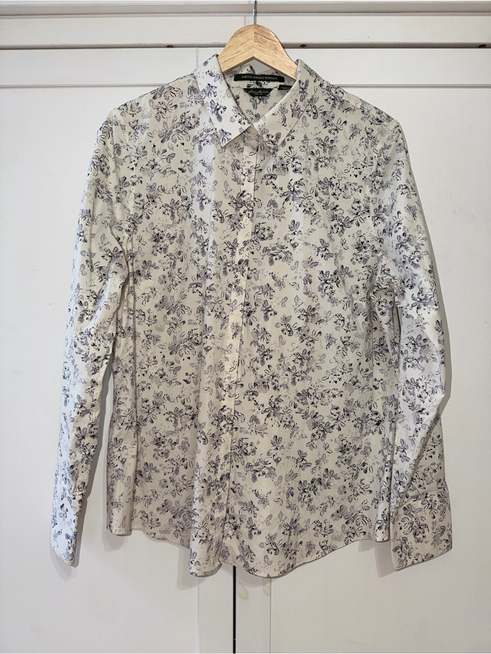 Eddie Bauer Women's L Floral Button-Up Shirt Long Sleeve Collared Cotton